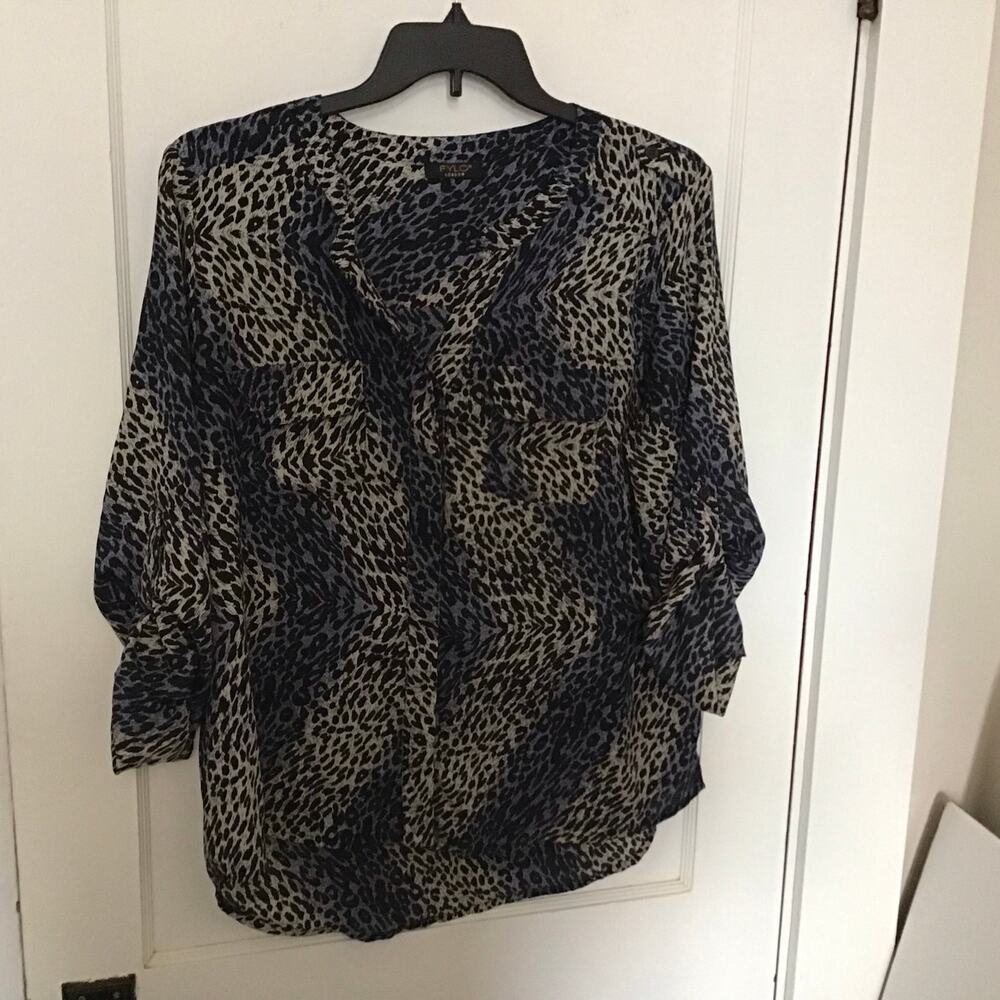 Flyo London Animal Print Blue and Cream Colorway Button Up Blouse XL